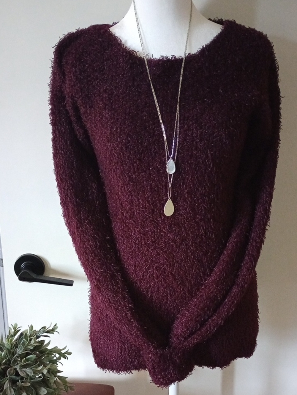 Forever 21 Teddy Bear Style Dark Purple / Maroon Sweater Size Small